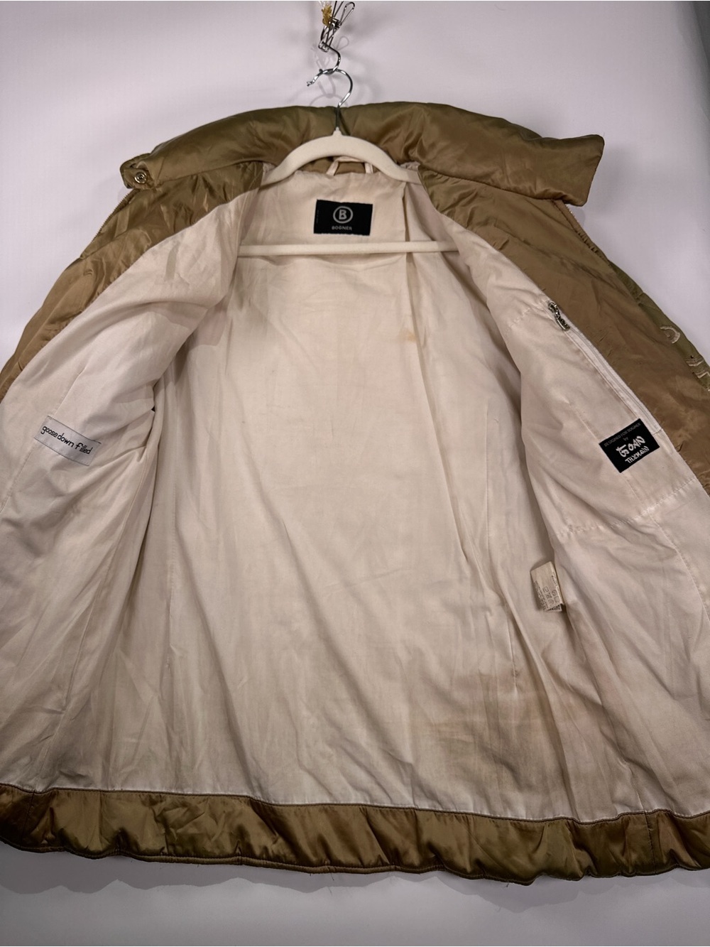 Bogner Goan Thylmann Embroidered Goose Down Puffer Jacket Gold Size 10 - Picture 3 of 16
